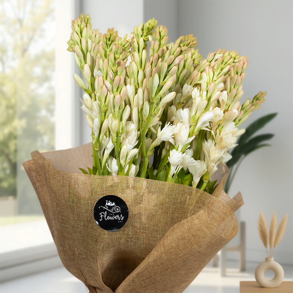 Whispering Rajnigandha